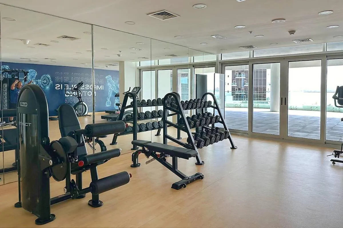 Apartment Cozy Home With Beach Access In Palm Jumeirah Dubai