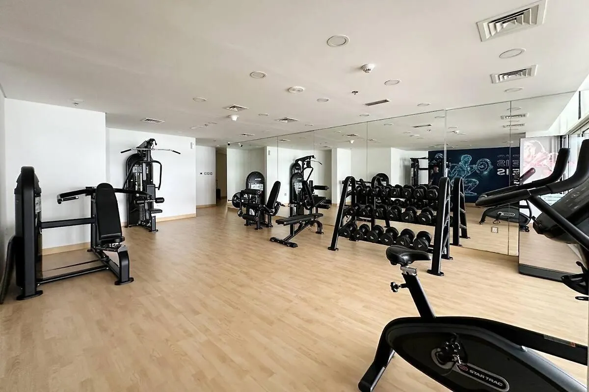 Apartment Cozy Home With Beach Access In Palm Jumeirah Dubai United Arab Emirates